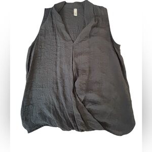 Black Draped Sleeveless Blouse V Neck Minimalist Lightweight Top Relaxed Fit